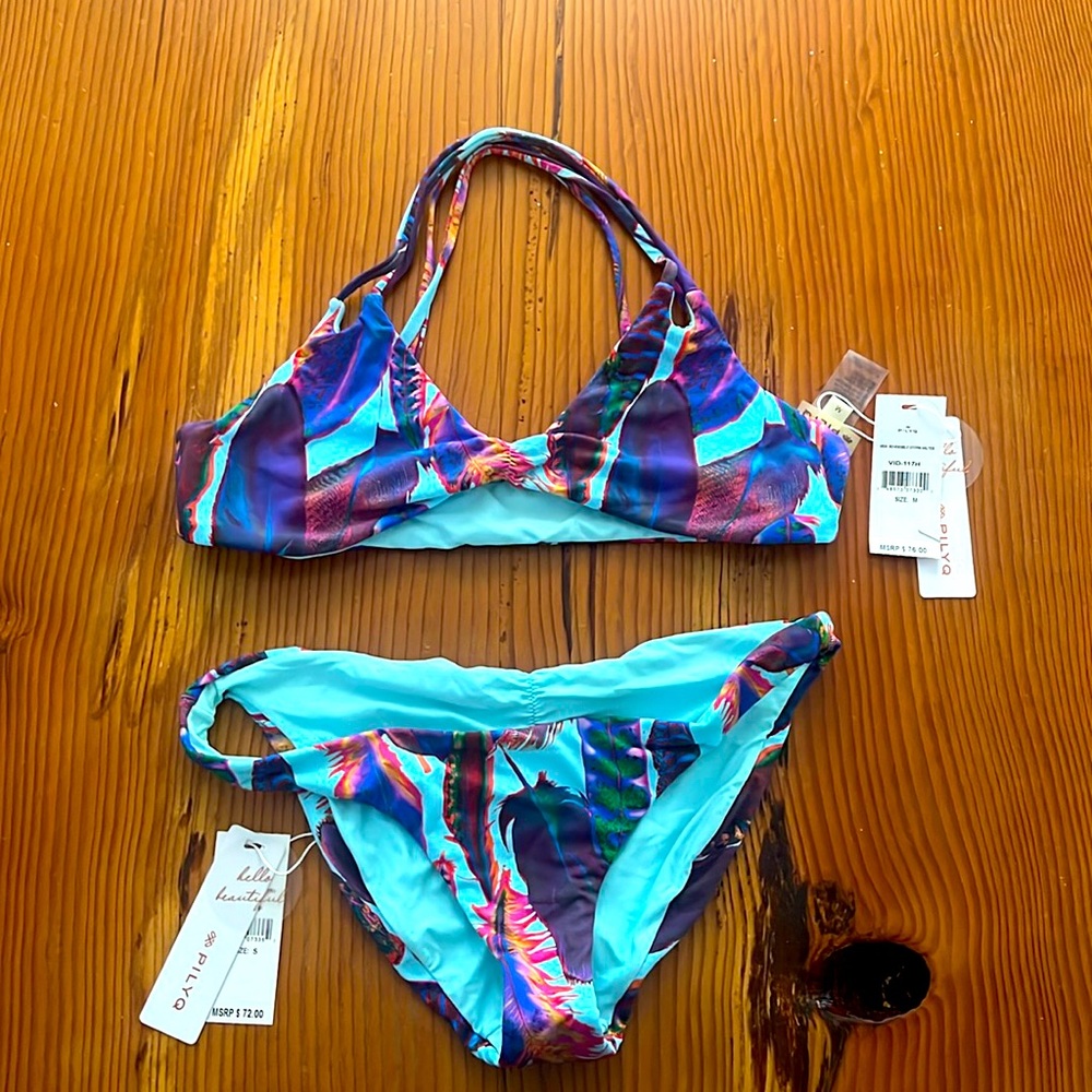 PILYQ Vida Reversable Utopia Halter & Basic Full Bottom Set